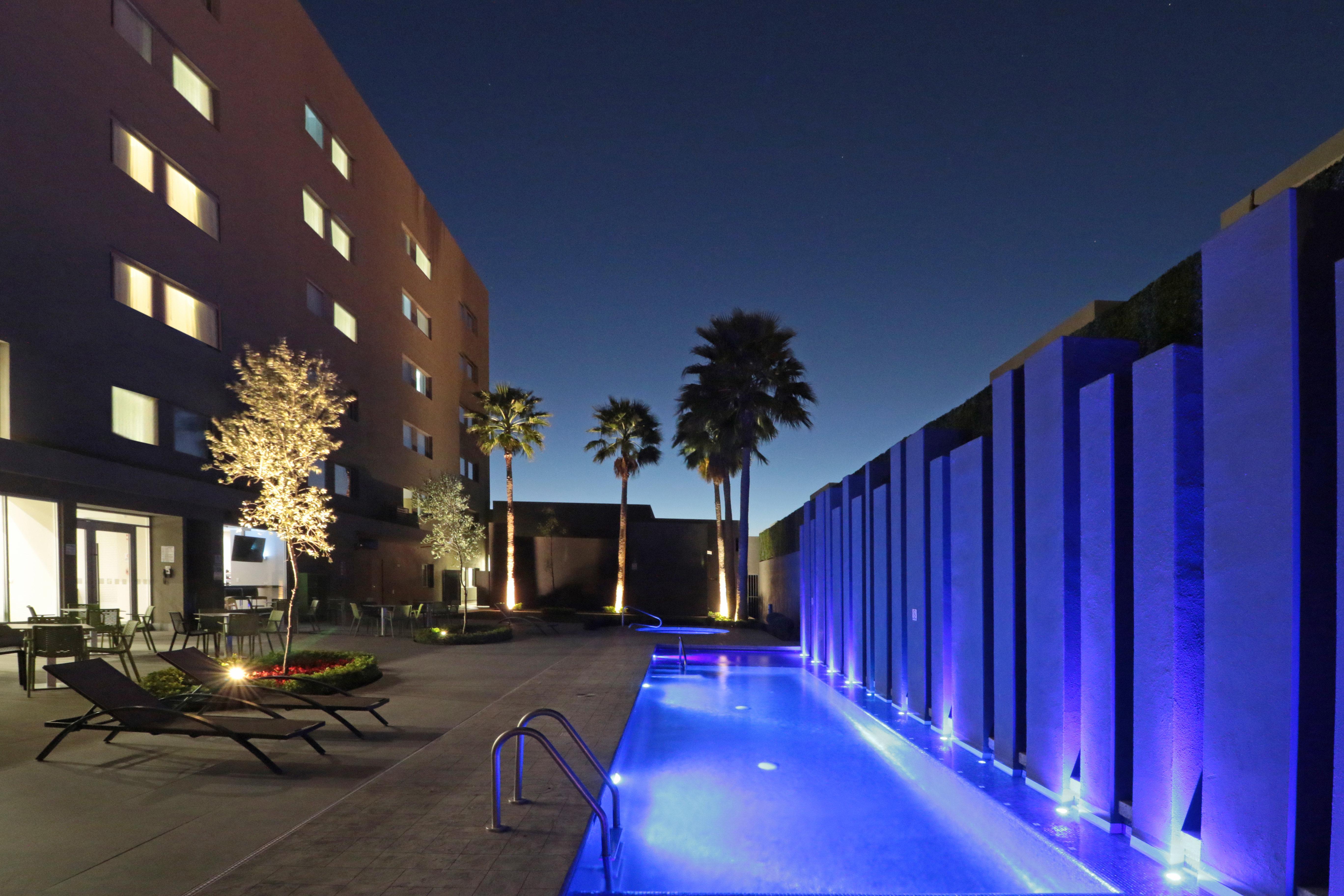 Holiday Inn Express Hotel & Suites Hermosillo By Ihg Esterno foto